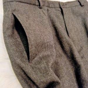 Elegant Women's Gray Trousers